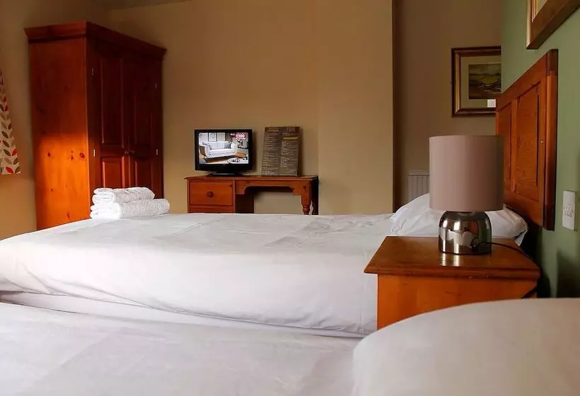 The Menai Hotel And Bar