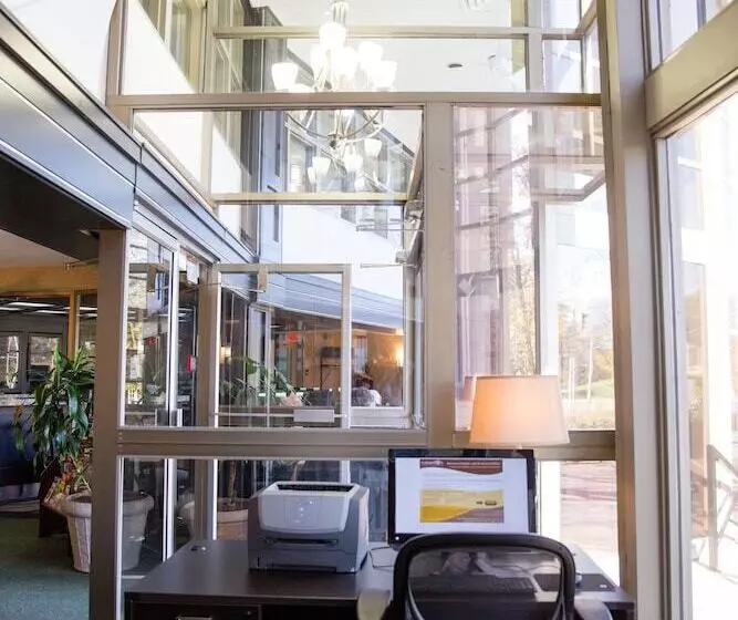 호텔 Admiral Inn Hamilton