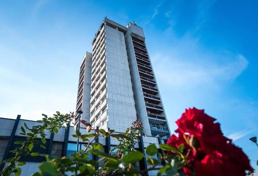 בית מלון כפרי Arpezos