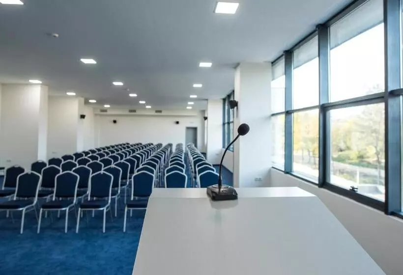 בית מלון כפרי Arpezos