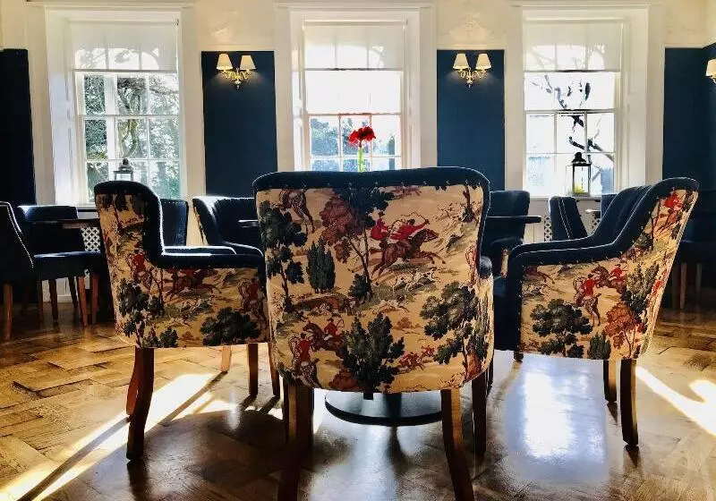 בית מלון כפרי Statham Lodge