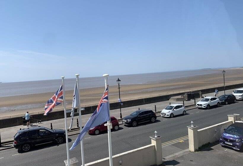 Hotel The Royal Clarence