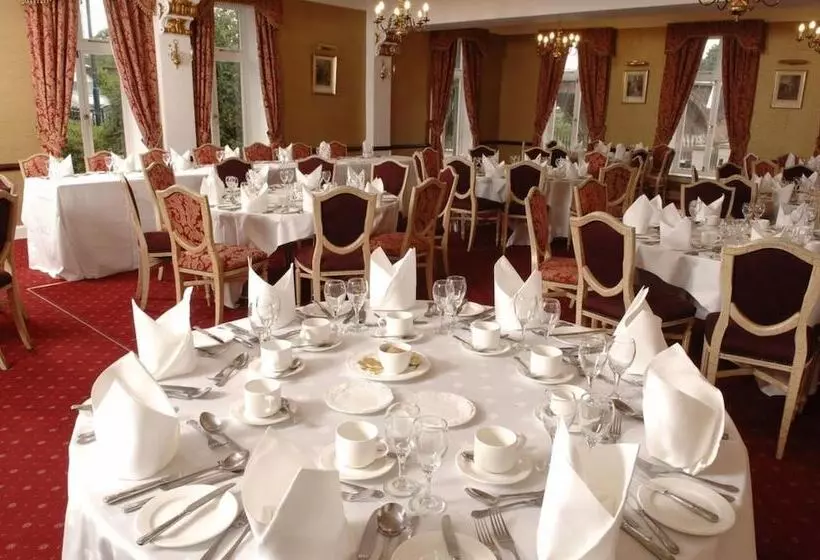 Отель The Royal George