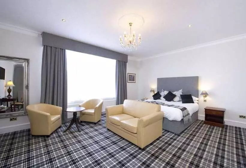 Отель The Royal George