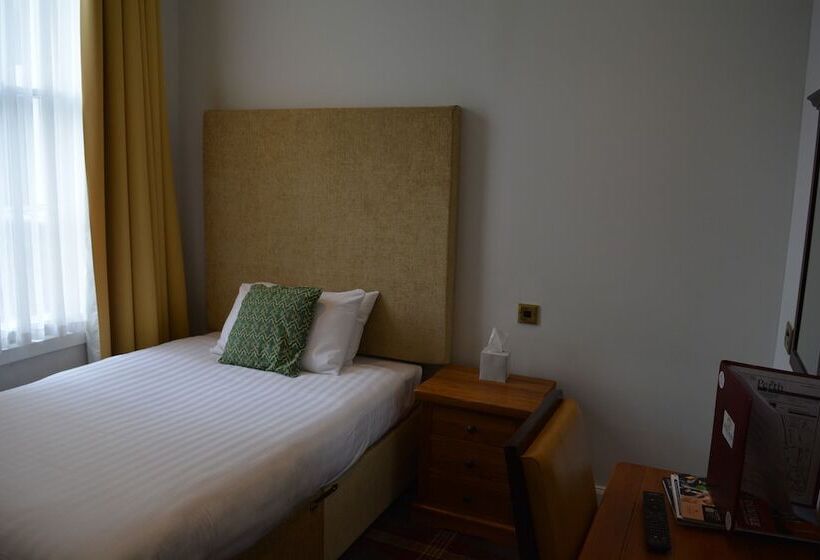 هتل The Royal George