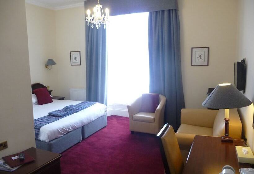 هتل The Royal George