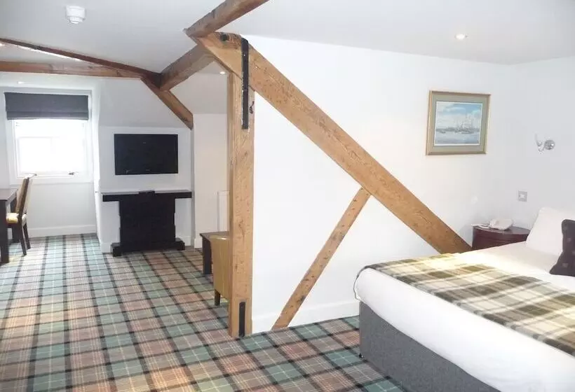 Отель The Royal George