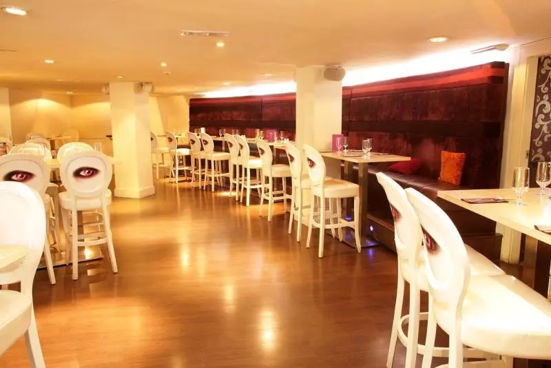 Отель Waterfoot