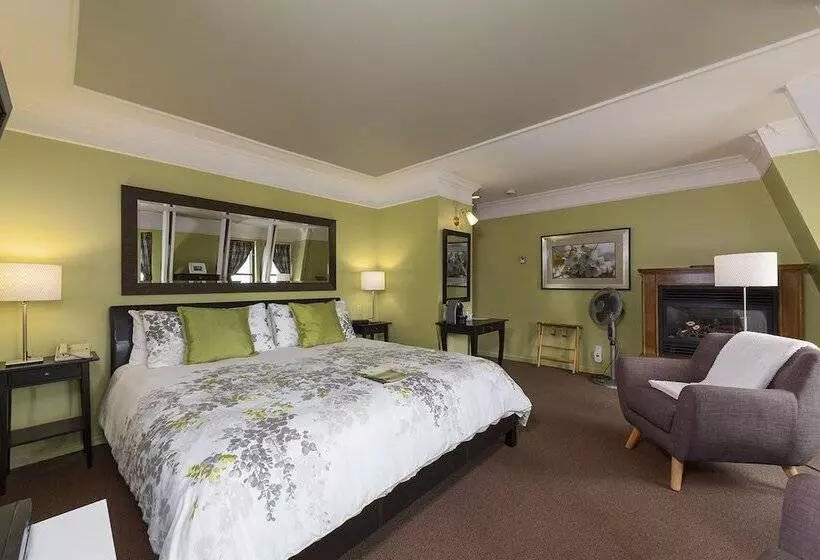 هتل Auberge Des Nuages