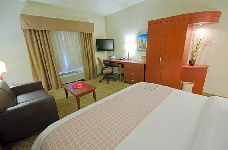 ホテル Canad Inns Destination Centre Garden City