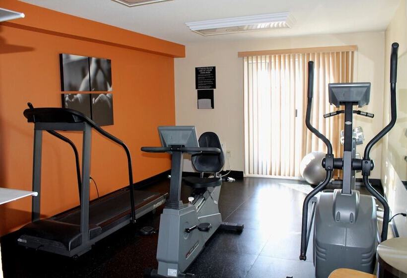 هتل Country Inn & Suites By Radisson, Winnipeg, Mb