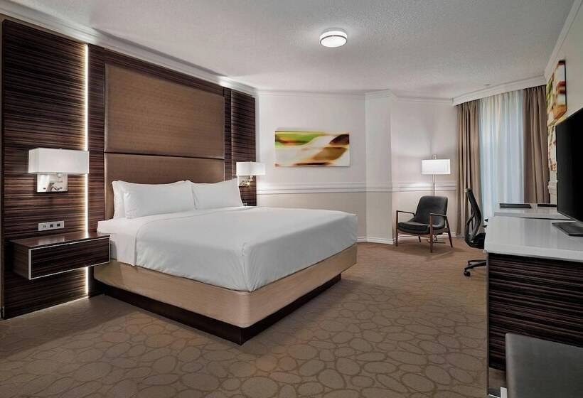 Delta Hotels By Marriott Edmonton Centre Suites