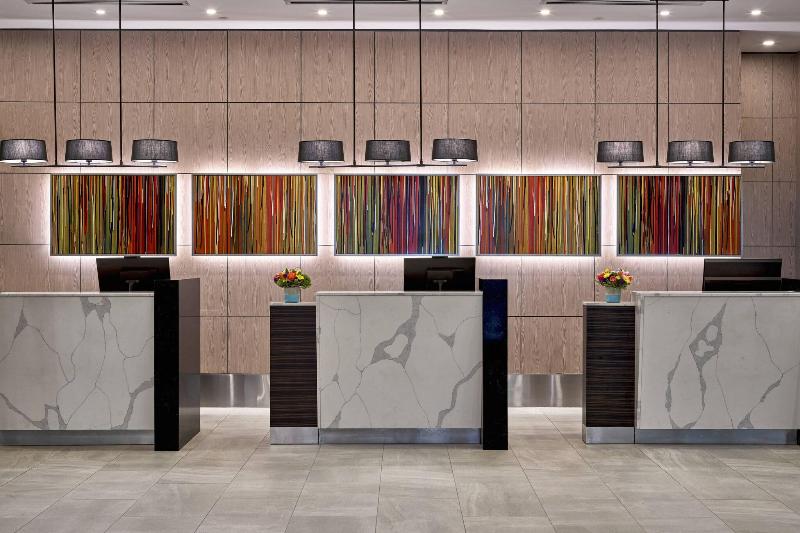 Delta Hotels By Marriott Edmonton Centre Suites