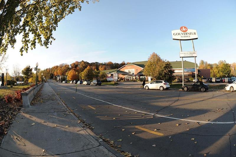 ホテル Energie Shawinigan