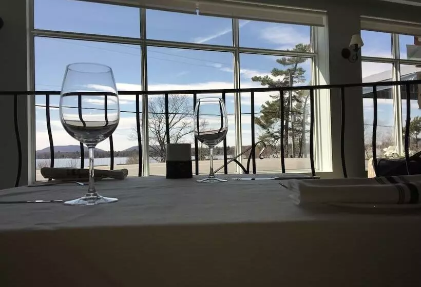 בית מלון כפרי Lac Brome