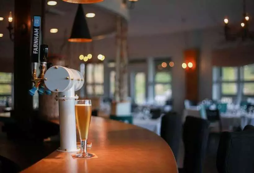 בית מלון כפרי Lac Brome