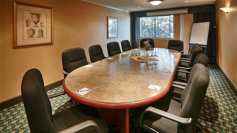 فندق Prestige Vernon Lodge