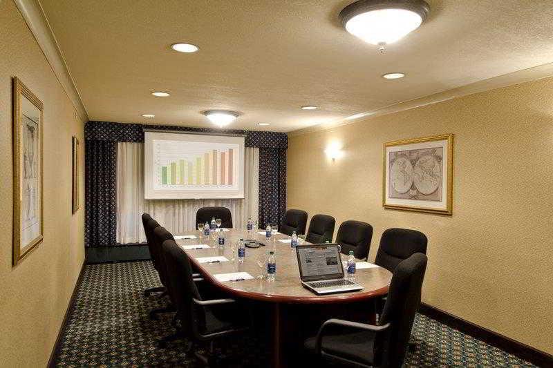 فندق Prestige Vernon Lodge