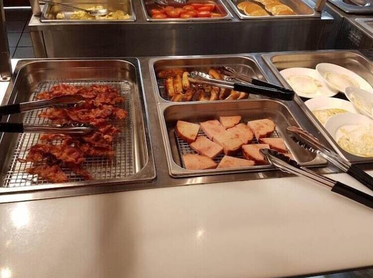 فندق Quality Inn