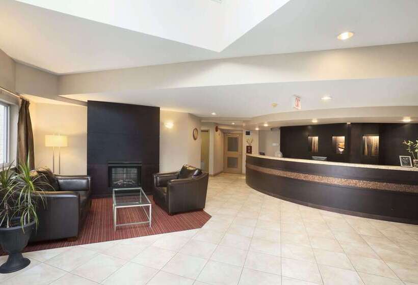 Hotel Super 8 By Wyndham West Kelowna Bc