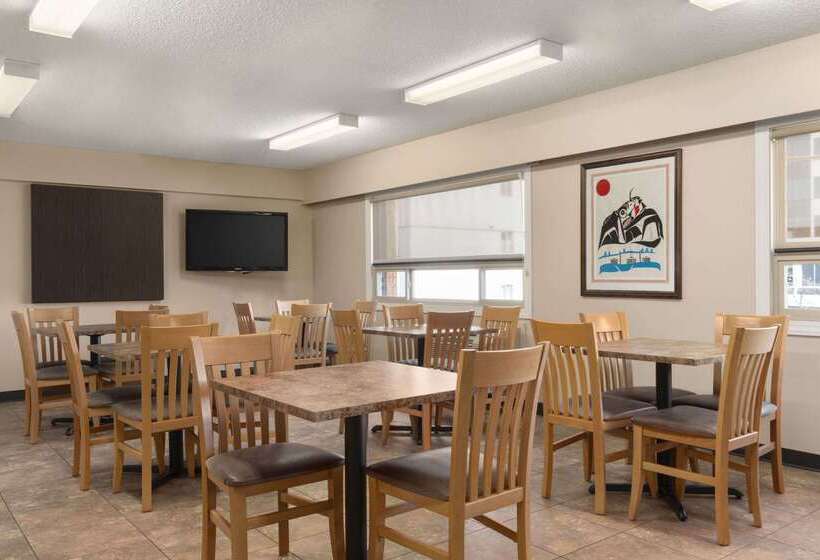 Otel Travelodge By Wyndham Prince George