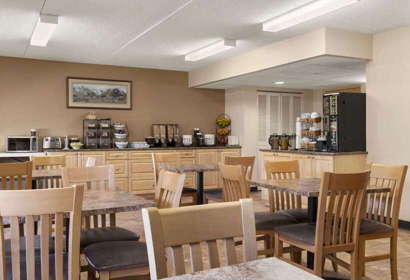 Otel Travelodge By Wyndham Prince George