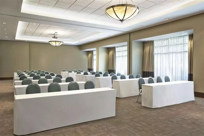 Grand Park Hotel Vancouver Airport, Ascend Hotel Collection