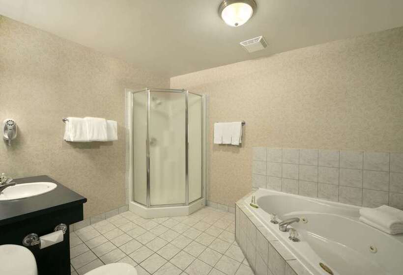 Ramada By Wyndham Jordan/beacon Harbourside Resort