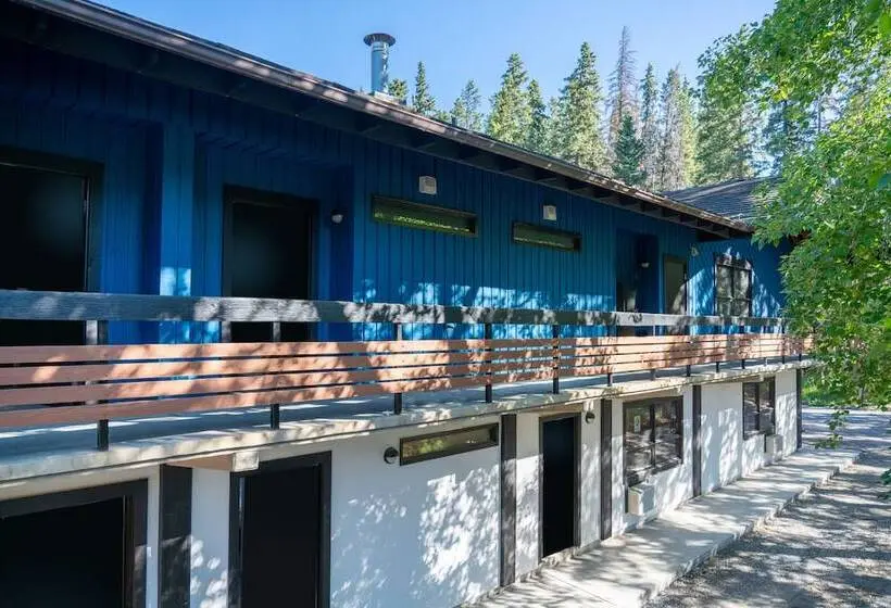 The Dorothy Motel