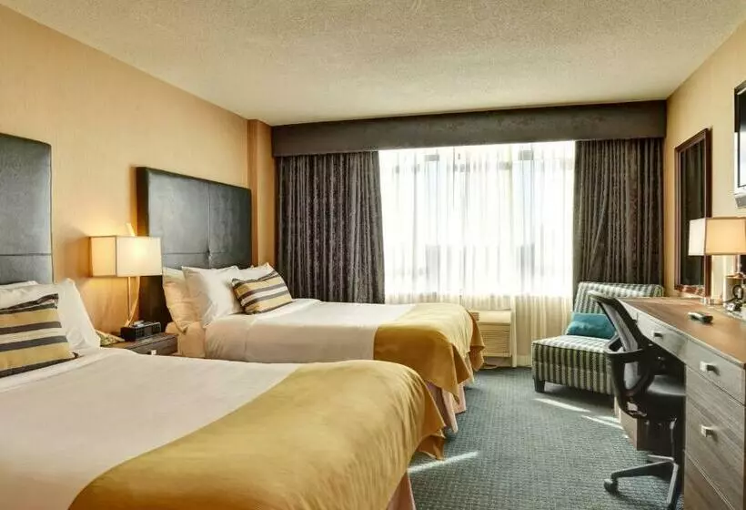 Executive Plaza Hotel & Conference Centre, Metro Vancouver