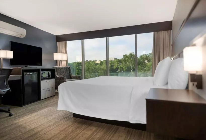 Best Western Plus Chocolate Lake Hotel   Halifax