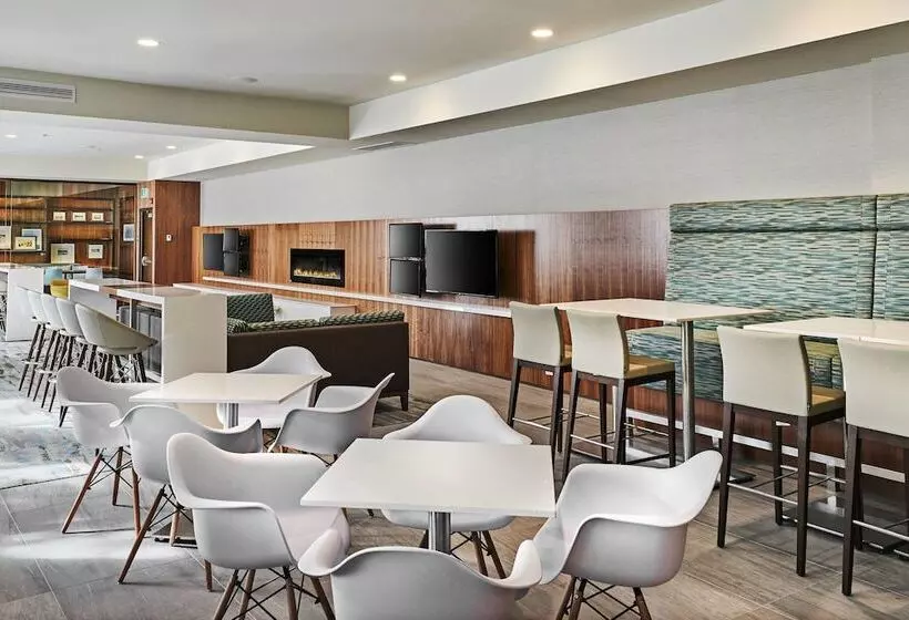 Delta Hotels By Marriott Dartmouth