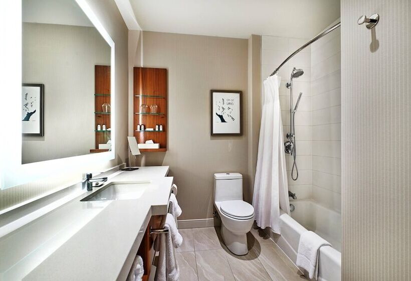 Delta Hotels By Marriott Dartmouth