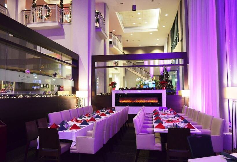 Executive Plaza Hotel & Conference Centre, Metro Vancouver