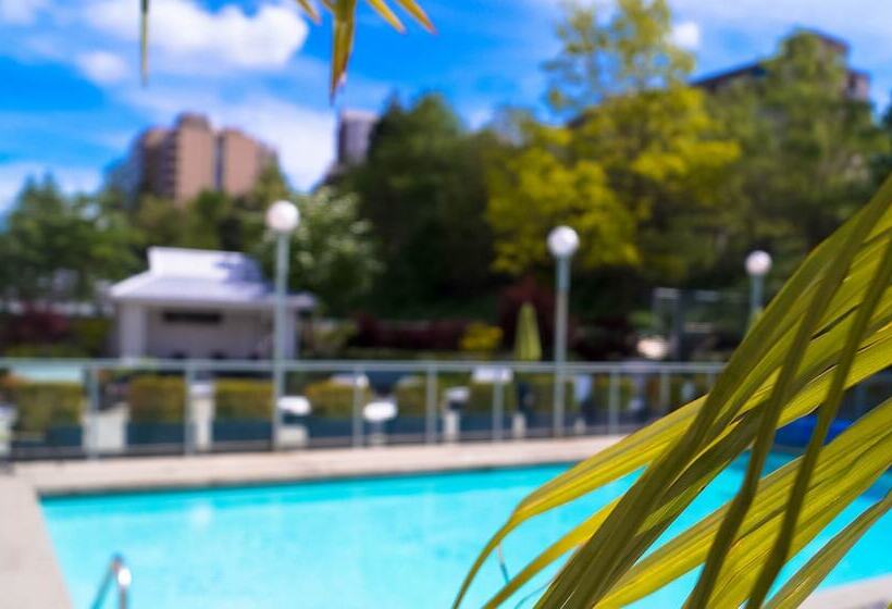Executive Plaza Hotel & Conference Centre, Metro Vancouver