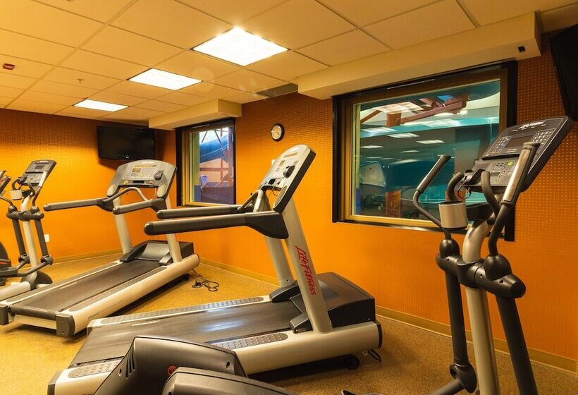 בית מלון כפרי Kelowna & Conference Centre