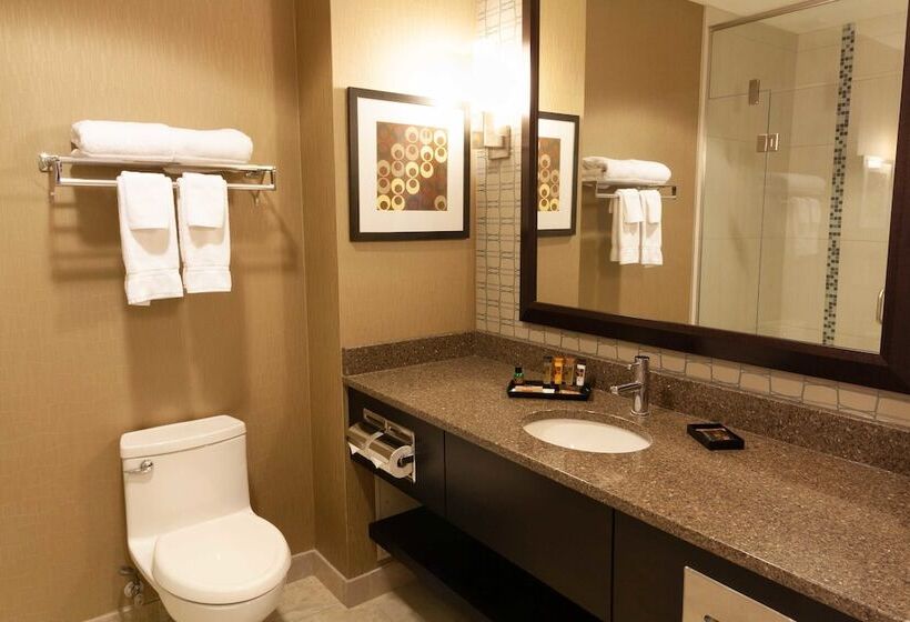 בית מלון כפרי Kelowna & Conference Centre