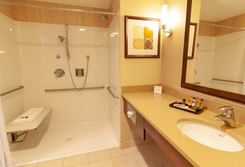 בית מלון כפרי Kelowna & Conference Centre