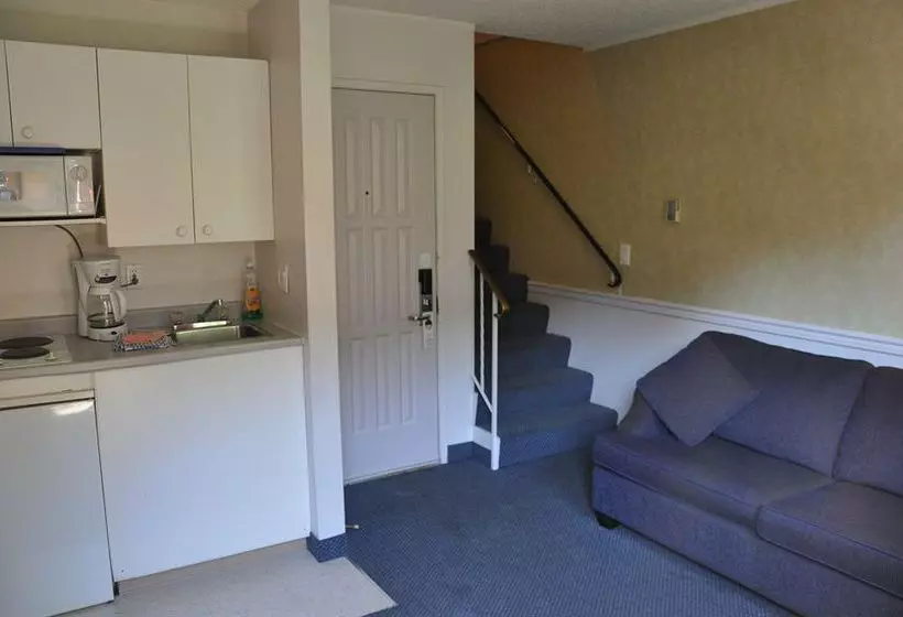 ホテル Lake City Inn