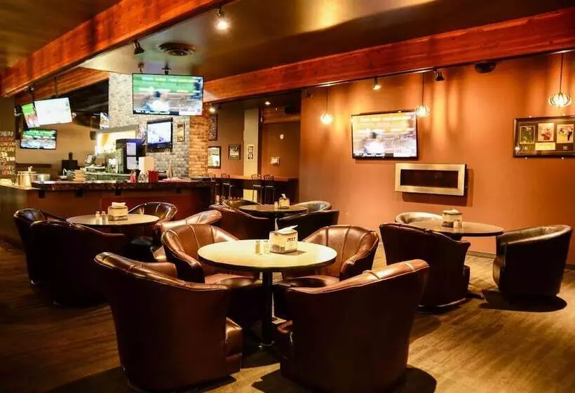 فندق Morden Motor Inn