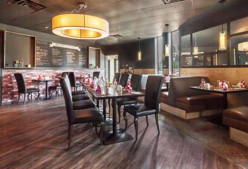 فندق Ramada By Wyndham Coquitlam