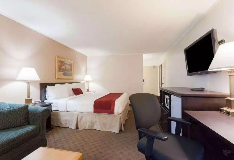 호텔 Ramada By Wyndham Coquitlam