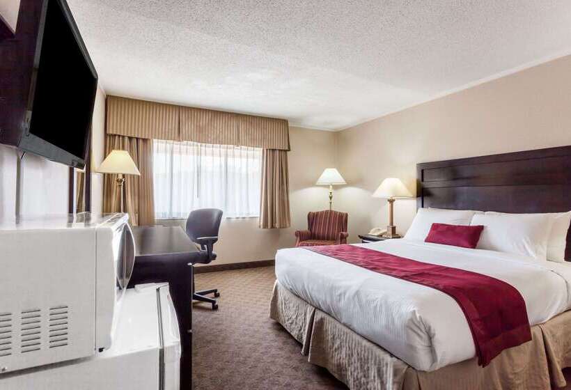فندق Ramada By Wyndham Coquitlam