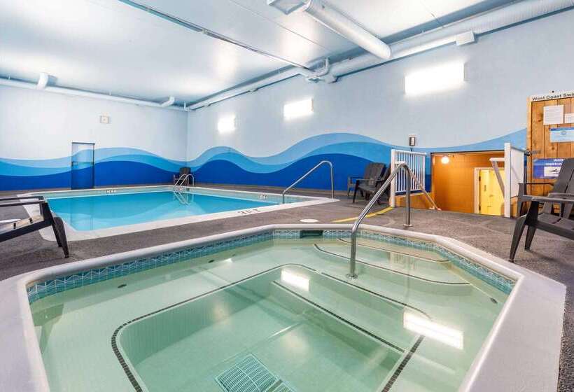 فندق Ramada By Wyndham Coquitlam