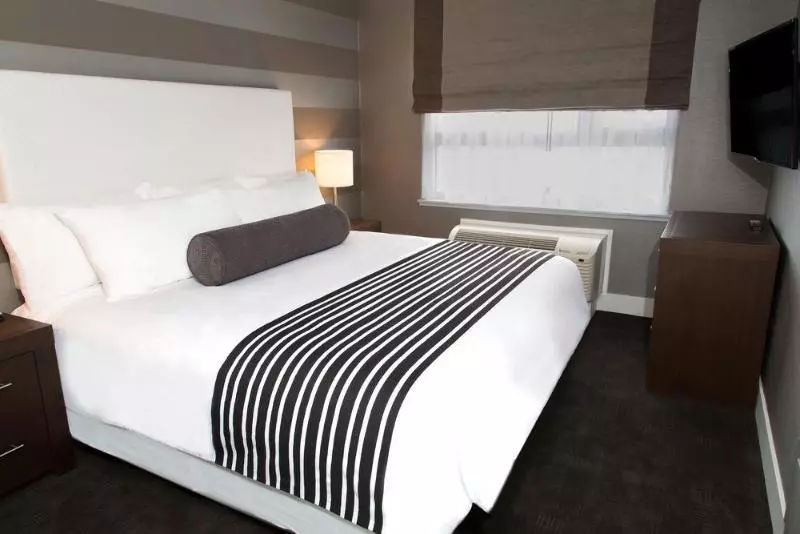 Sandman Hotel Edmonton West