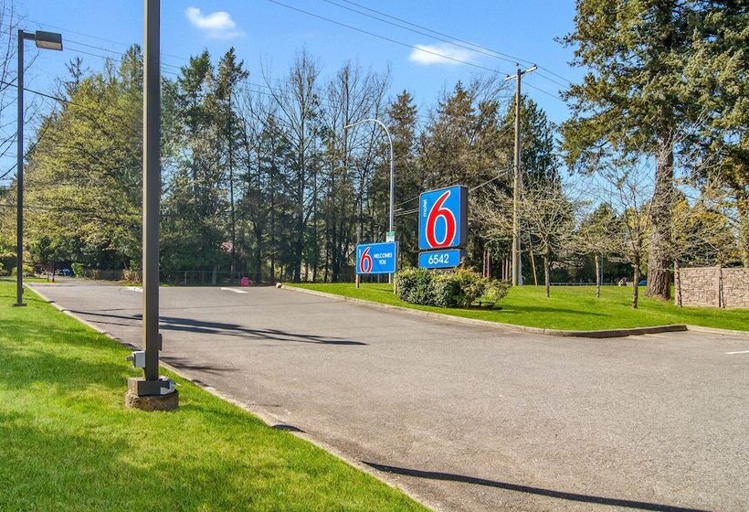 Motel 6 Surrey, Bc