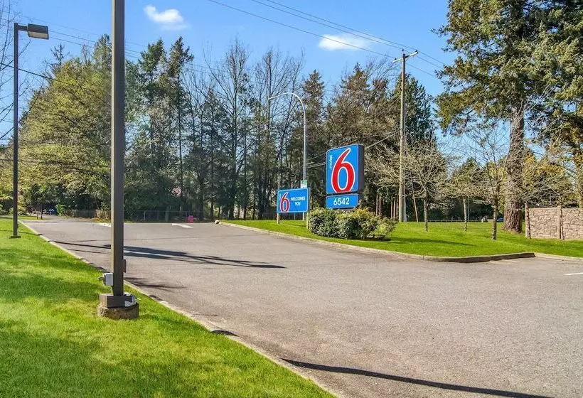 Motel 6 Surrey, Bc