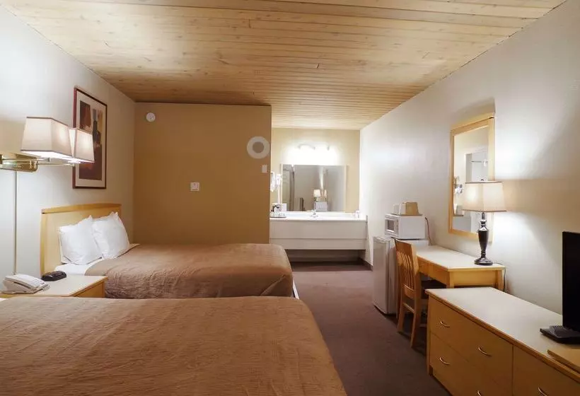 Szálloda Canadas Best Value Inn And Suites Fernie