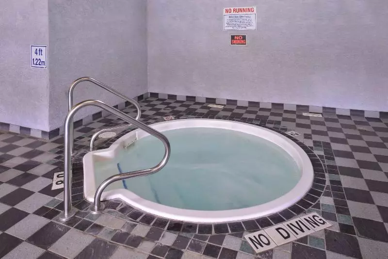 Szálloda Canadas Best Value Inn And Suites Fernie