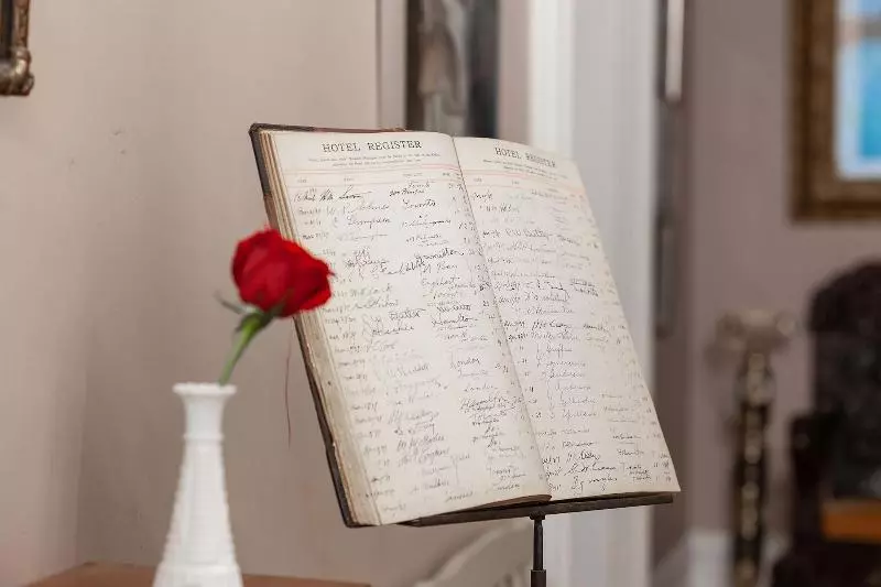 酒店 Stone Maiden Inn